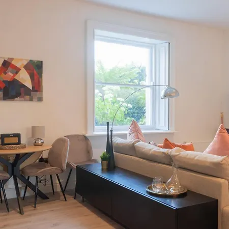 Guestready - Charming Studio In Blackrock Apartment